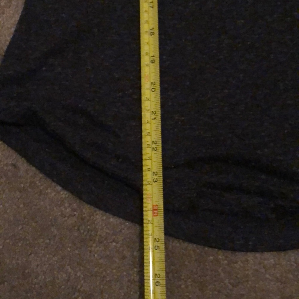 🛍️ Christmas Tree Pocket Raglan Tee 🎄 - Picture 5 of 5